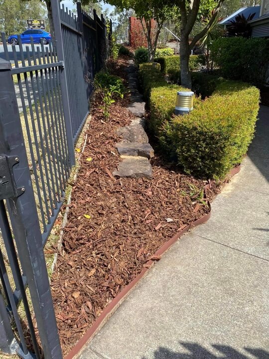 Garden Lawn Maintenance Brisbane 029