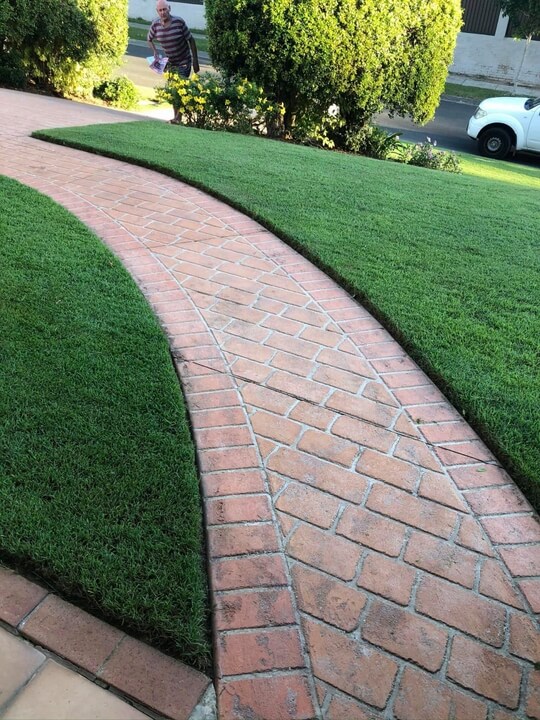 Garden Lawn Maintenance Brisbane 030