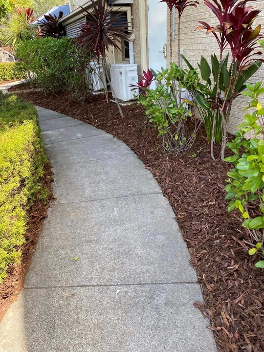Garden Lawn Maintenance Brisbane 033